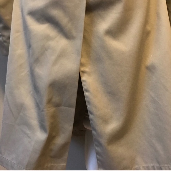 Pierre Cardin trench coat! Plaid interior. - Picture 8 of 14